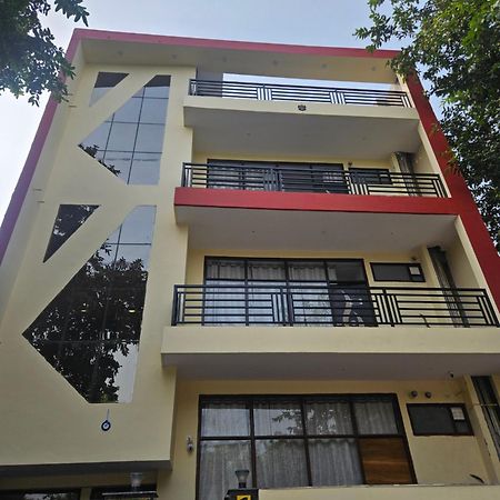 Ashirwaad 249 Bed & Breakfast Greater Noida Exterior photo
